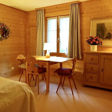 Apartamento Am Schilf Appartement-fewo- Dusche Oder Bad- Wc 6-bettwohnung By Interhome Lauenen